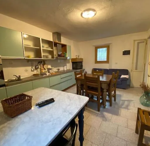 Apartament Tot'i De Baraca *